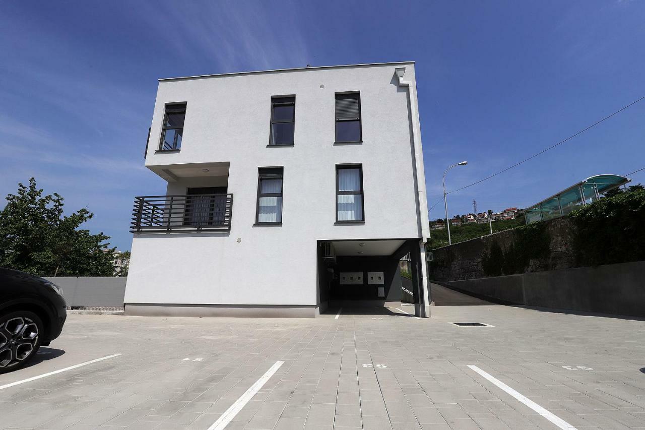 Studio Apartment Ada 2 Rijeka Buitenkant foto