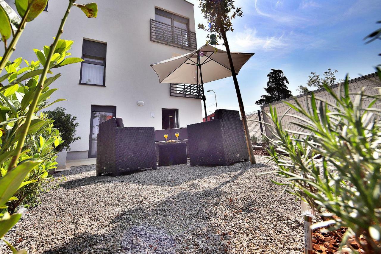 Studio Apartment Ada 2 Rijeka Buitenkant foto