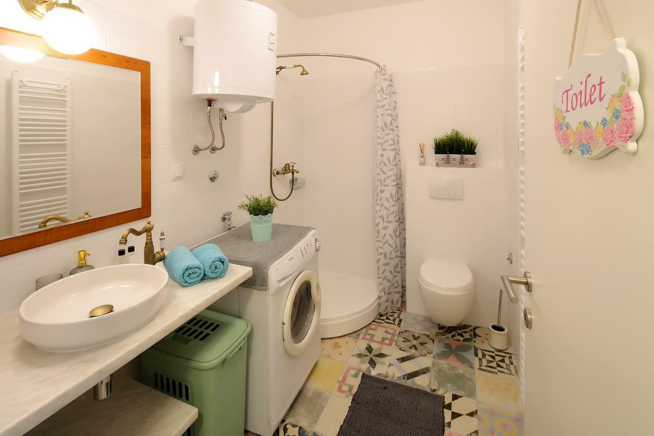 Studio Apartment Ada 2 Rijeka Buitenkant foto