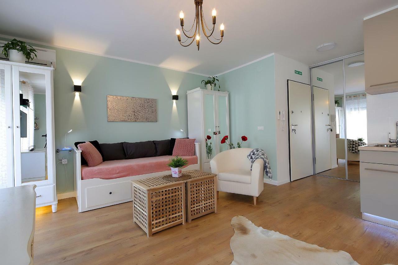Studio Apartment Ada 2 Rijeka Buitenkant foto